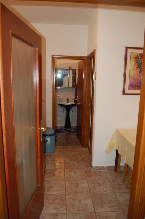 Apartments Villa Angela Krk Town Δωμάτιο φωτογραφία